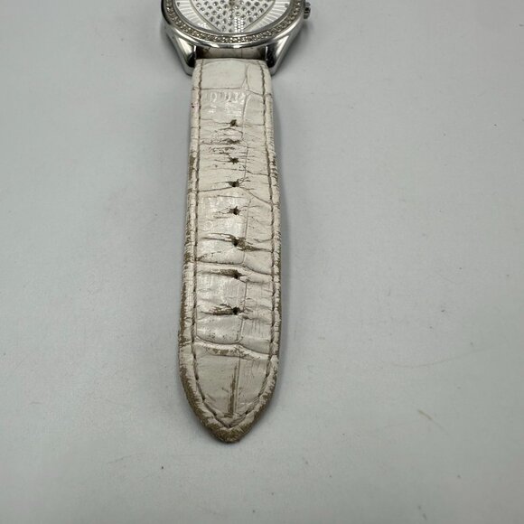 Guess Watch Women Silver Tone Heart Dial White Leather Band New Battery 9.5 Inch - Picture 4 of 13